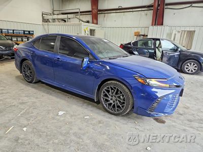 Czwarte zdjęcie samochodu z boku: 2025 TOYOTA CAMRY XSE VIN:4T1DBADK5SU023617 - miniatura