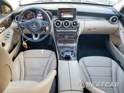 Zdjęcie 8 z 12 samochodu: 2015 MERCEDES-BENZ C 300 VIN:55SWF4JB5FU083126 - miniatura