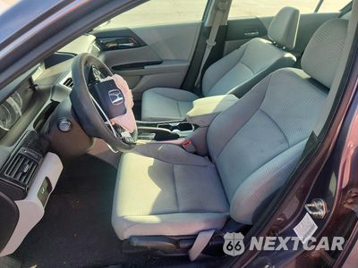 Zdjęcie 7 z 12 samochodu: 2016 HONDA ACCORD LX VIN:1HGCR2F35GA124366 - miniatura