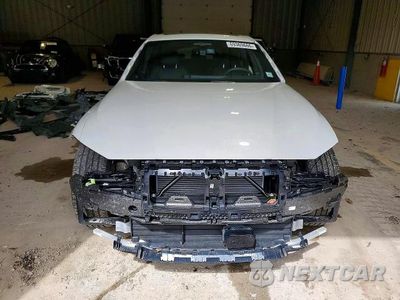 Piąte zdjęcie samochodu w środku: 2025 BMW I4 XDRIVE 40 VIN:WBY43HD02SFU06748 - miniatura