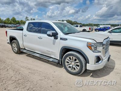 Czwarte zdjęcie samochodu z boku: 2021 GMC SIERRA C1500 DENALI VIN:1GTP8FEDXMZ177212 - miniatura