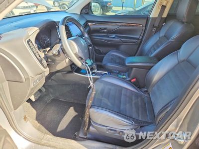 Zdjęcie 7 z 13 samochodu: 2020 MITSUBISHI OUTLANDER SE VIN:JA4AD3A31LZ046577 - miniatura