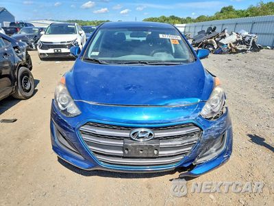 Piąte zdjęcie samochodu w środku: 2016 HYUNDAI ELANTRA GT BASE VIN:KMHD35LH9GU298053 - miniatura
