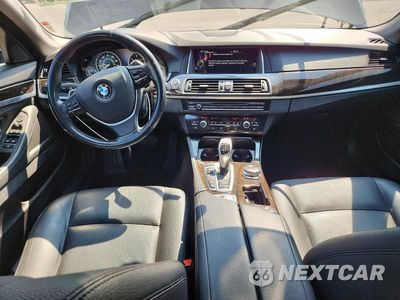 Zdjęcie 8 z 12 samochodu: 2016 BMW 528 XI VIN:WBA5A7C50GG642218 - miniatura