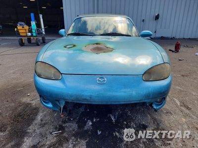 Piąte zdjęcie samochodu w środku: 2001 MAZDA MX-5 MIATA BASE VIN:JM1NB353X10205993 - miniatura