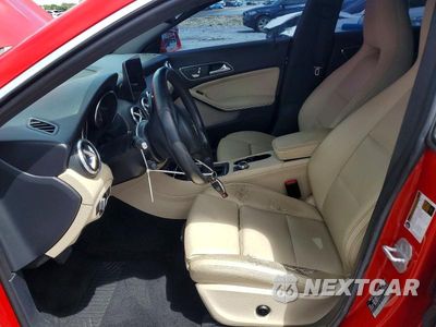 Zdjęcie 7 z 12 samochodu: 2017 MERCEDES-BENZ CLA 250 VIN:WDDSJ4EB8HN444660 - miniatura