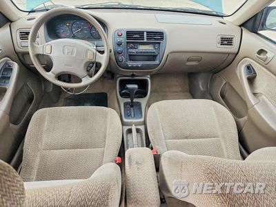 Zdjęcie 8 z 12 samochodu: 2000 HONDA CIVIC LX VIN:2HGEJ6675YH600631 - miniatura