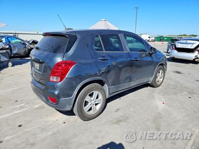 Trzecie zdjęcie samochodu z tyłu: 2020 CHEVROLET TRAX LS VIN:3GNCJKSBXLL264510 - miniatura