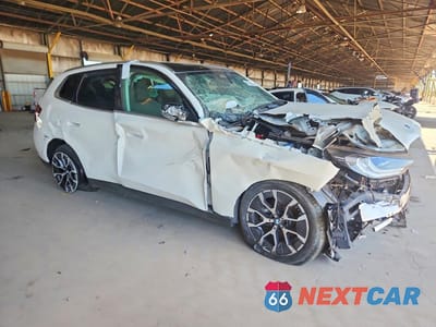 Czwarte zdjęcie samochodu z boku: 2026 BMW X3 30 XDRIVE VIN:5UX53GP08T9224448 - miniatura