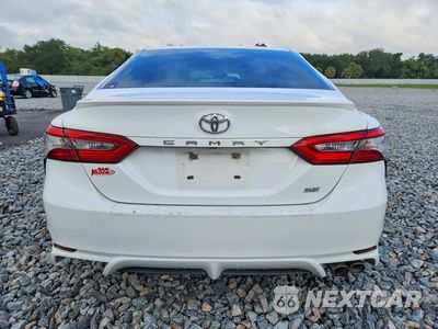 Zdjęcie 6 z 12 samochodu: 2018 TOYOTA CAMRY SE VIN:4T1B11HKXJU127961 - miniatura