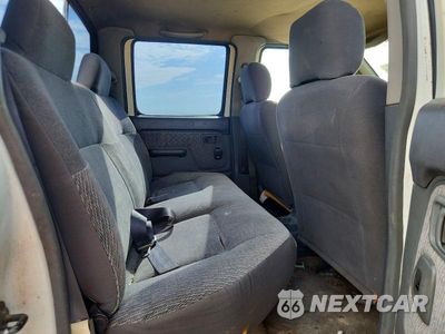 Zdjęcie 10 z 12 samochodu: 2000 NISSAN FRONTIER XE VIN:1N6ED27T3YC437732 - miniatura