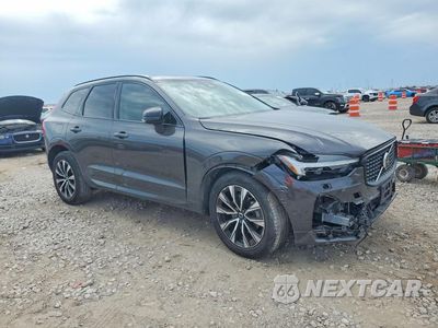 Czwarte zdjęcie samochodu z boku: 2024 VOLVO XC60 PLUS VIN:YV4L12RL5R1846504 - miniatura