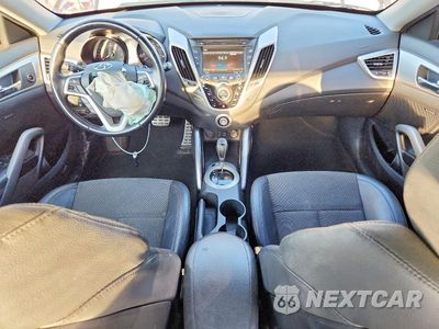 Zdjęcie 8 z 12 samochodu: 2015 HYUNDAI VELOSTER BASE VIN:KMHTC6ADXFU240842 - miniatura