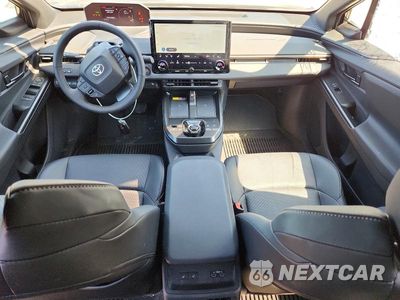 Zdjęcie 8 z 12 samochodu: 2026 TOYOTA BZ LIMITED VIN:JTMBCAEB7TA000690 - miniatura
