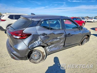 Trzecie zdjęcie samochodu z tyłu: 2025 NISSAN KICKS PLAY S VIN:3N1CP5BV8SL492977 - miniatura