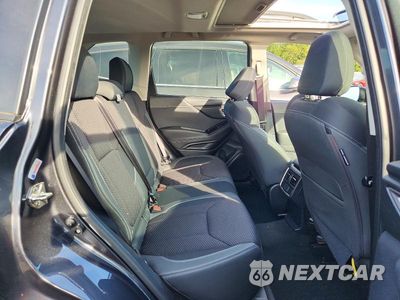 Zdjęcie 10 z 12 samochodu: 2019 SUBARU FORESTER PREMIUM VIN:JF2SKAEC3KH509744 - miniatura