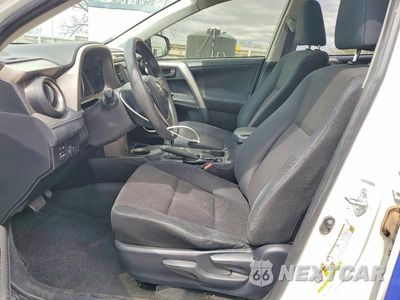 Zdjęcie 7 z 13 samochodu: 2015 TOYOTA RAV4 LE VIN:JTMZFREV5FJ049325 - miniatura