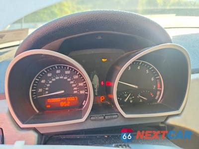 Zdjęcie 9 z 12 samochodu: 2005 BMW Z4 2.5 VIN:4USBT33545LS54965 - miniatura