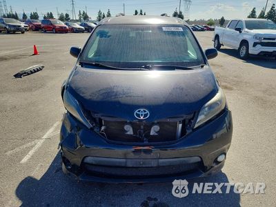 Piąte zdjęcie samochodu w środku: 2015 TOYOTA SIENNA SPORT VIN:5TDXK3DC4FS657999 - miniatura