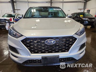 Piąte zdjęcie samochodu w środku: 2019 HYUNDAI TUCSON SE VIN:KM8J2CA46KU916982 - miniatura