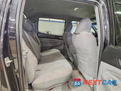 Zdjęcie 10 z 12 samochodu: 2010 TOYOTA TACOMA VIN:3TMLU4EN3AM042884 - miniatura