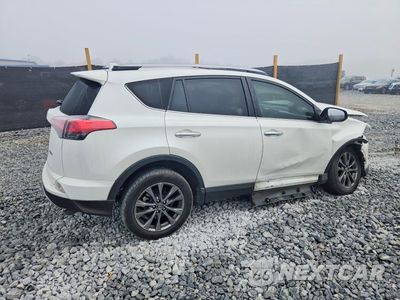 Trzecie zdjęcie samochodu z tyłu: 2018 TOYOTA RAV4 LIMITED VIN:JTMYFREV5JJ190982 - miniatura