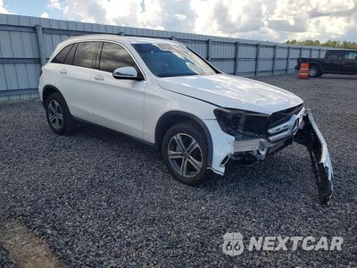 Czwarte zdjęcie samochodu z boku: 2020 MERCEDES-BENZ GLC 300 4MATIC VIN:W1N0G8EBXLF861636 - miniatura