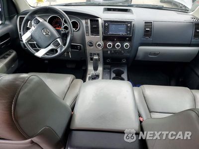 Zdjęcie 8 z 13 samochodu: 2014 TOYOTA SEQUOIA SR5 VIN:5TDBY5G10ES100441 - miniatura