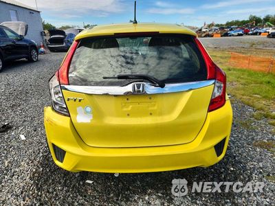 Zdjęcie 6 z 12 samochodu: 2016 HONDA FIT EX VIN:JHMGK5H73GX000632 - miniatura