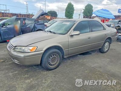 1997 TOYOTA CAMRY LE JT2BG22K4V0033369 - główne zdjęcie licytacji z USA - miniatura
