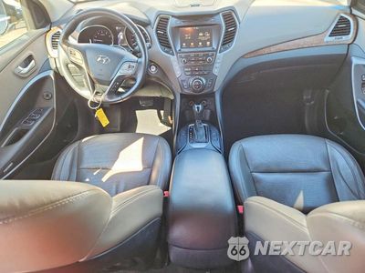 Zdjęcie 8 z 13 samochodu: 2017 HYUNDAI SANTA FE SE VIN:KM8SN4HF2HU177966 - miniatura