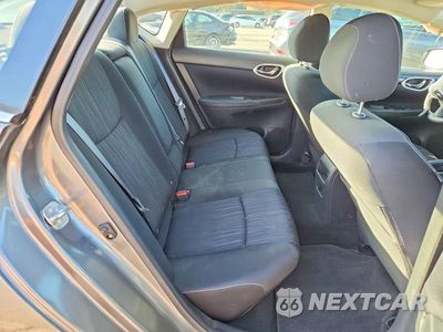 Zdjęcie 10 z 12 samochodu: 2017 NISSAN SENTRA SV VIN:3N1AB7AP9HL674801 - miniatura