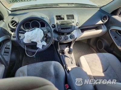 Zdjęcie 8 z 12 samochodu: 2011 TOYOTA RAV4 BASE VIN:2T3ZF4DV0BW095936 - miniatura