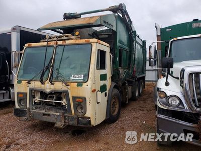 2014 MACK LEU613 REFUSE TRUCK 1M2AU02C8EM008777 - główne zdjęcie licytacji z USA - miniatura
