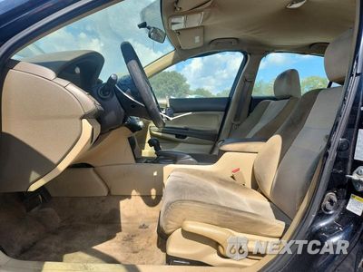 Zdjęcie 7 z 13 samochodu: 2010 HONDA ACCORD LX VIN:1HGCP2F37AA121403 - miniatura