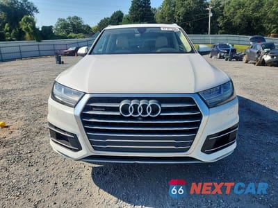 Piąte zdjęcie samochodu w środku: 2019 AUDI Q7 PREMIUM PLUS VIN:WA1LHAF79KD025811 - miniatura