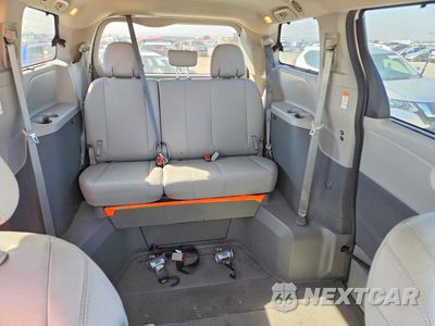 Zdjęcie 10 z 13 samochodu: 2020 TOYOTA SIENNA XLE 8-PASSENGER VIN:5TDYZ3DC0LS037582 - miniatura