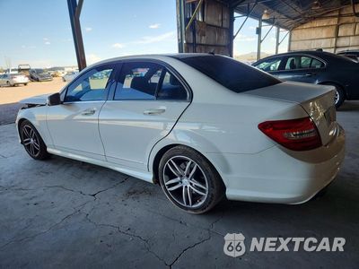 Drugie zdjęcie samochodu z przodu: 2014 MERCEDES-BENZ C 250 VIN:WDDGF4HBXER304276 - miniatura