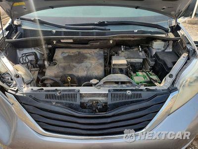 Zdjęcie 11 z 12 samochodu: 2013 TOYOTA SIENNA LE VIN:5TDKK3DC7DS337857 - miniatura