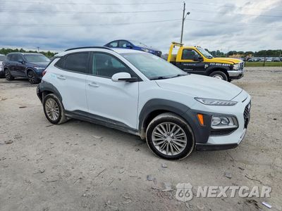 Czwarte zdjęcie samochodu z boku: 2021 HYUNDAI KONA SEL PLUS VIN:KM8K6CAA7MU620726 - miniatura