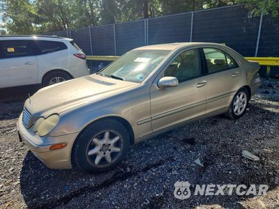 2004 MERCEDES-BENZ C 240 WDBRF61J34E017608 - główne zdjęcie licytacji z USA - miniatura