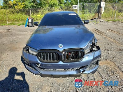 Piąte zdjęcie samochodu w środku: 2023 BMW M550XI VIN:WBA13BK03PCM16571 - miniatura