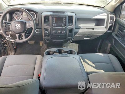 Zdjęcie 8 z 12 samochodu: 2018 RAM 1500 ST VIN:1C6RR7KG8JS258957 - miniatura