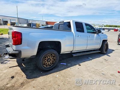 Trzecie zdjęcie samochodu z tyłu: 2018 CHEVROLET SILVERADO C1500 LTZ VIN:1GCRCSEC5JZ337421 - miniatura
