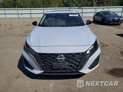 Piąte zdjęcie samochodu w środku: 2023 NISSAN ALTIMA SR VIN:1N4BL4CVXPN409009 - miniatura