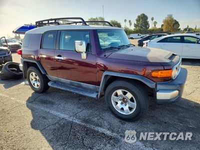 Czwarte zdjęcie samochodu z boku: 2007 TOYOTA FJ CRUISER BASE VIN:JTEZU11F770008946 - miniatura