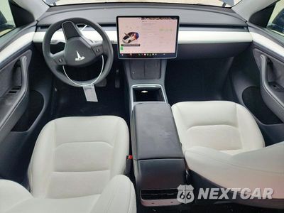 Zdjęcie 8 z 13 samochodu: 2024 TESLA MODEL Y VIN:7SAYGDEE5RA218511 - miniatura