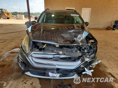 Piąte zdjęcie samochodu w środku: 2017 FORD ESCAPE SE VIN:1FMCU0GD0HUC11936 - miniatura