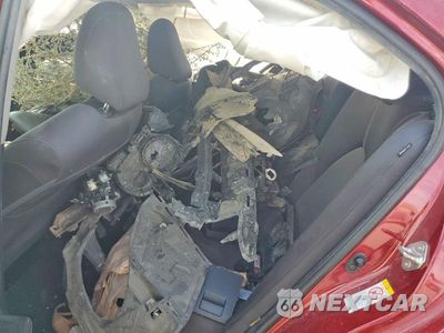 Zdjęcie 10 z 12 samochodu: 2018 TOYOTA CAMRY LE VIN:4T1B11HK0JU620676 - miniatura
