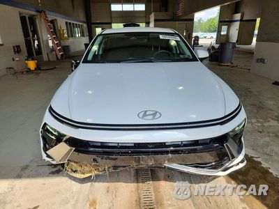 Piąte zdjęcie samochodu w środku: 2025 HYUNDAI SONATA SEL VIN:KMHL64JA0SA487168 - miniatura